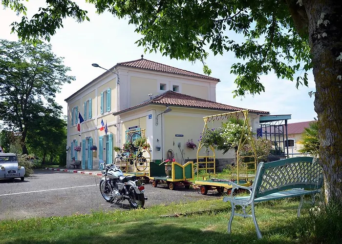 Bed and Breakfast Avenue De La Gare Riscle