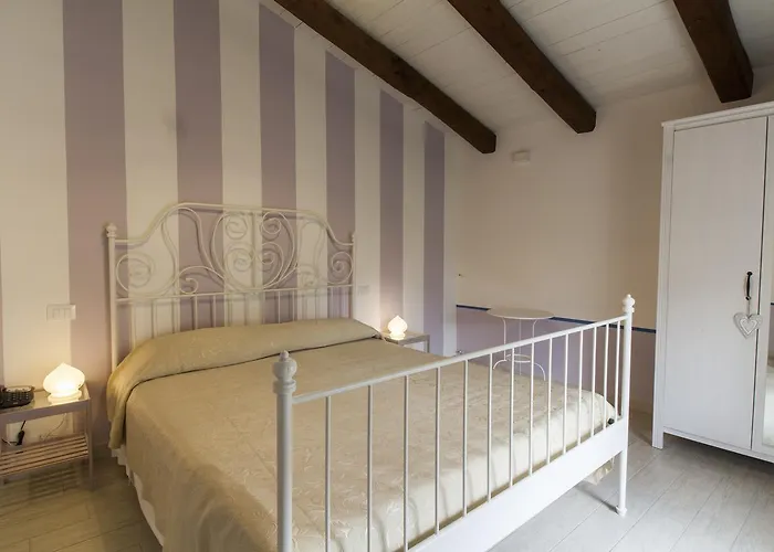 Bed and Breakfast Aia Antica Monte San Biagio