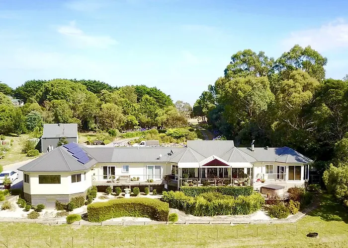 Llarrinda Bed & Breakfast