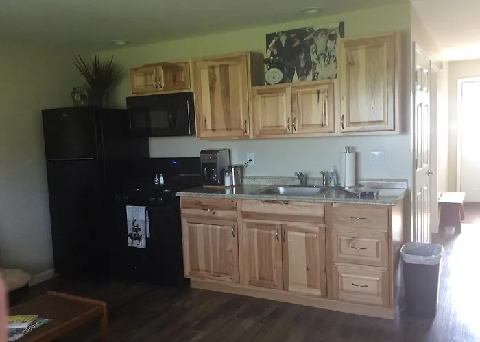 Anglers Roost Hotel Homer