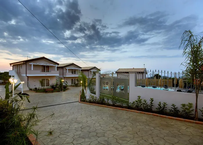 Bed and Breakfast Residenza Borgo Italico Santa Domenica 