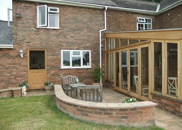 St Mary'S Lodge B And B