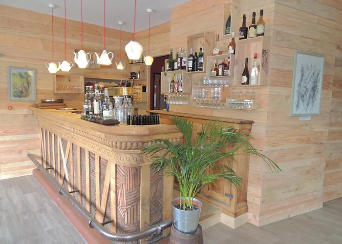 Logis- Hôtel&Restaurant Le Montligeon