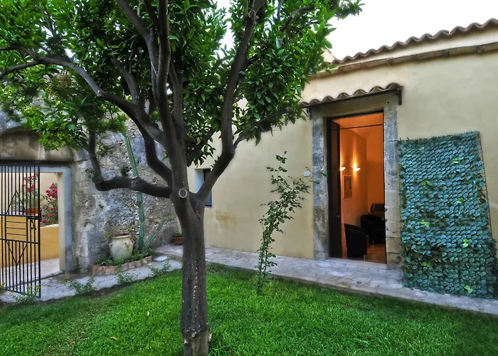 Bed and Breakfast Il Giardino Del Barocco Noto