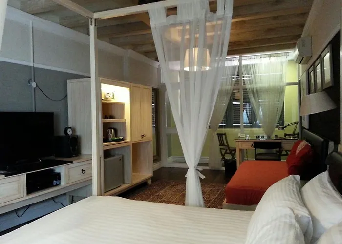 Magpie Heritage - Hideaway George Town