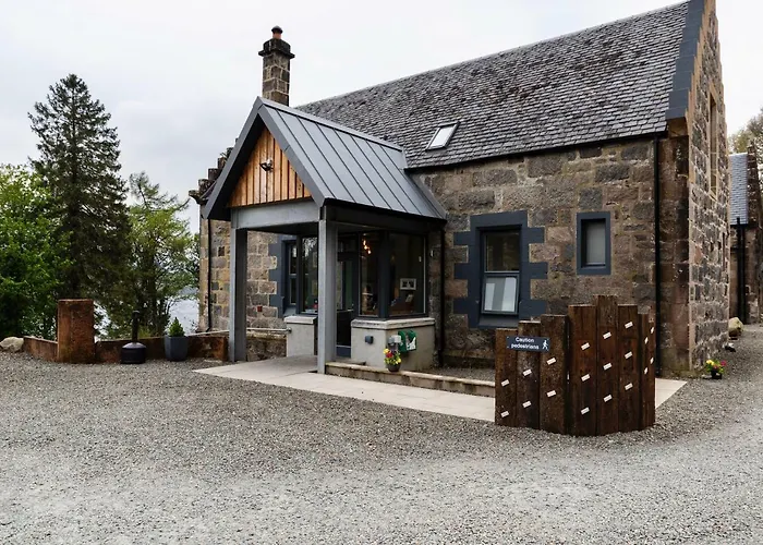 Ben Cruachan Inn - Restaurant, Pub With Rooms