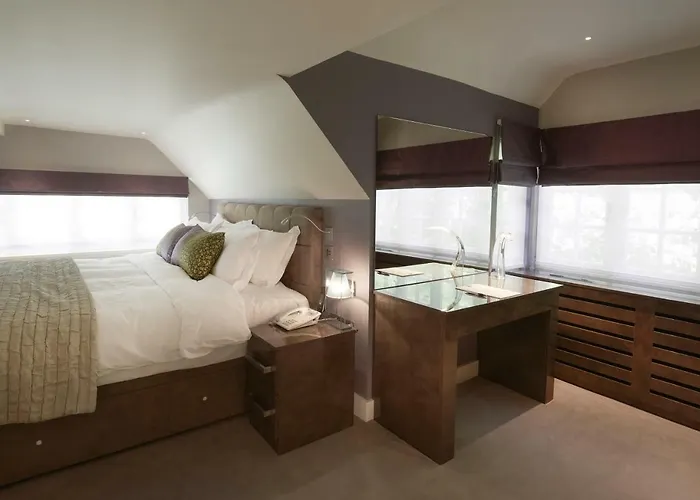 The Dog And Badger Bed & Breakfast Marlow 