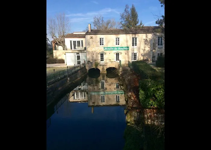 Le Moulin De Boulède