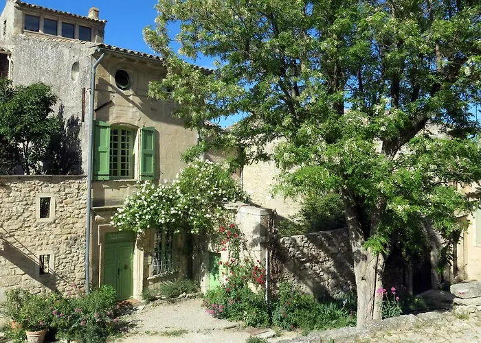 Bed and Breakfast La Buissonnière à Oppède