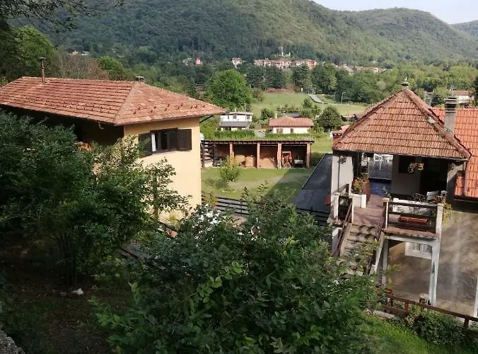 Fattoria Del Pino Bed and Breakfast Miasino