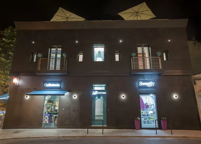B&B DEL CORSO - Foggia - AMBIENTE SANIFICATO CON GENERATORE DI OZONO E LAMPADE GERMICIDA AD OZONO PER LA DISINFEZIONE DI ARIA E AMBIENTI - Parcheggio Custudito a pagamento - Netlifix TV