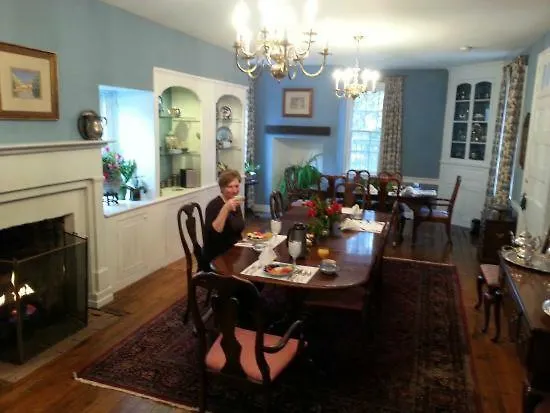 Ascot House Bed & Breakfast Marietta