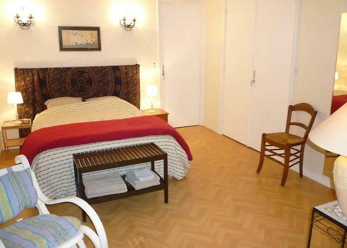 Bed and Breakfast Au Vieux Cedre Mouvaux