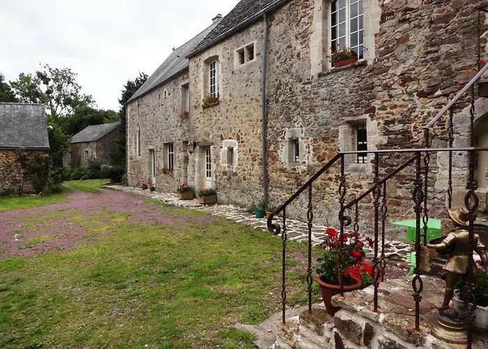 Bed and Breakfast Prieure St Pierre de La Luthumiere à Brix