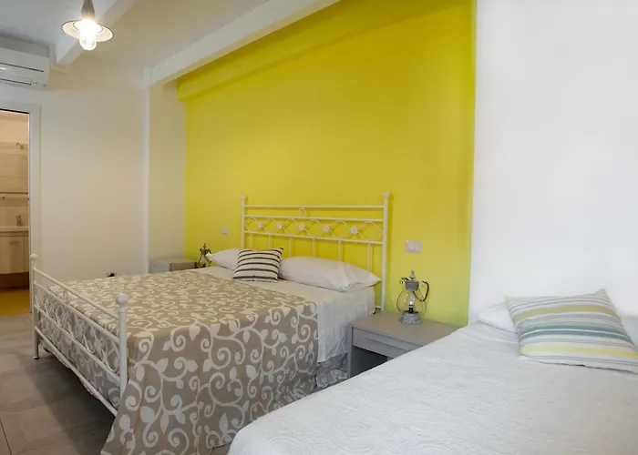 B&B A due Passi dal Mare Catona Di Reggio Calabria