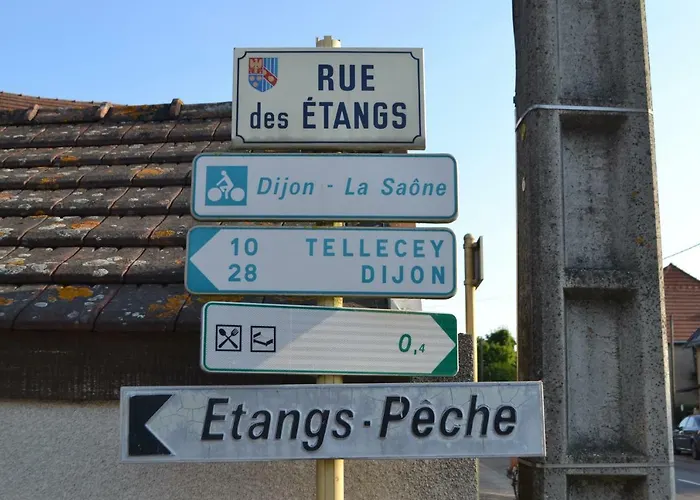 Bed and Breakfast La Licorne Lamarche-Sur-Saone