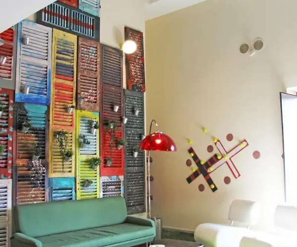 Urban Pop 2 Bnb