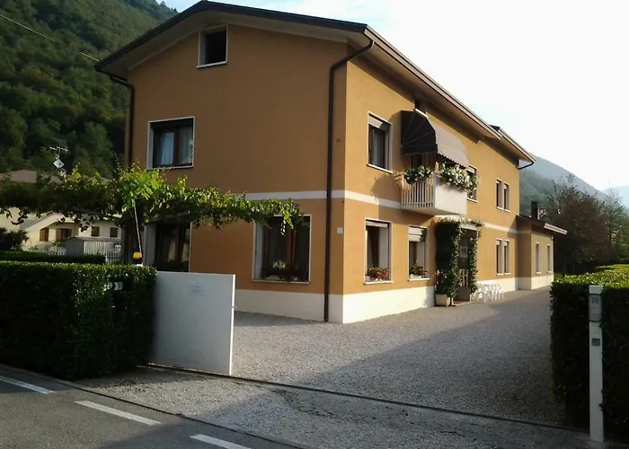 B&B La Palanca Revine Lago