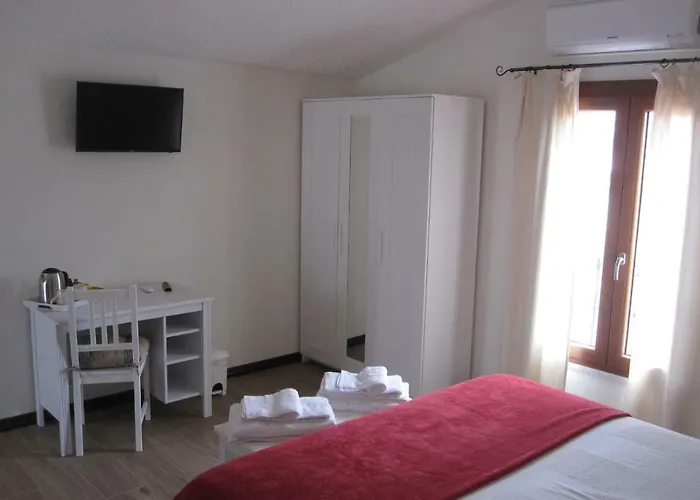 Bomarosa Rooms Bosa