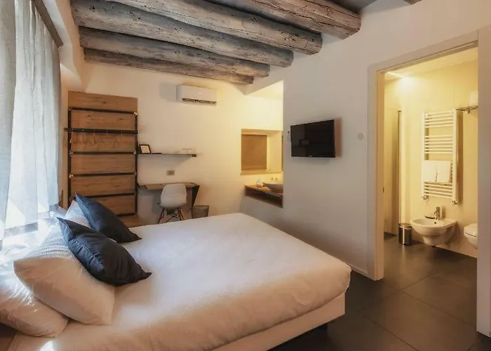 Le Palme City Rooms Trento