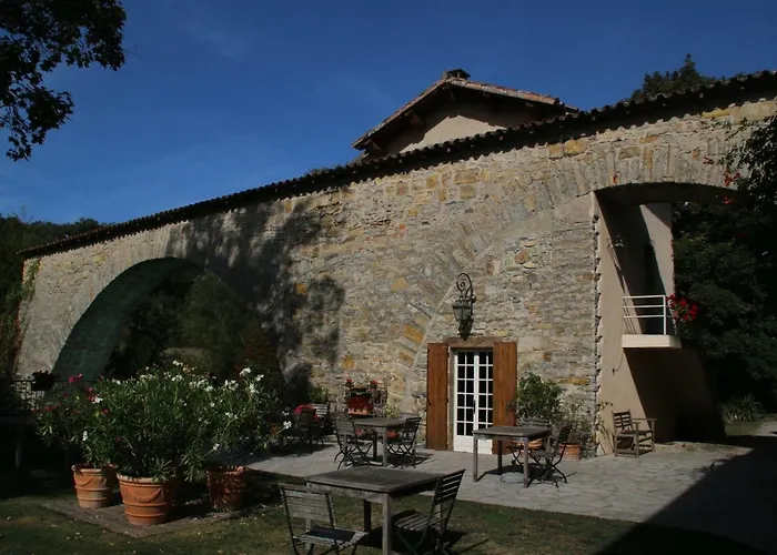 Les Tilleuls Saint-Georges-de-Luzençon