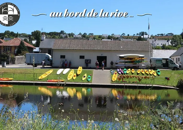 Au Bord De La Rive