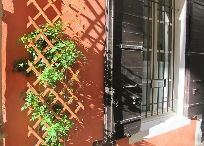 B&B in Arles L'Atelier du Midi chambre d'hôtes centre historique ARLES