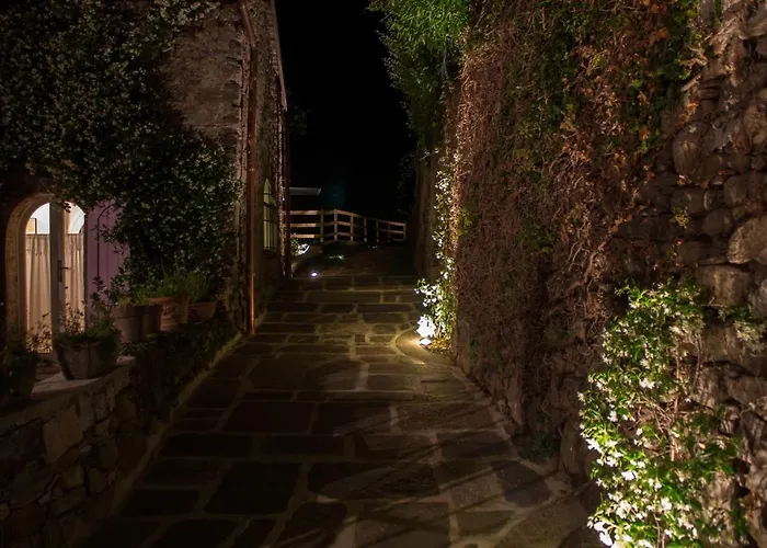 La Torretta Studios & Suite Lesa