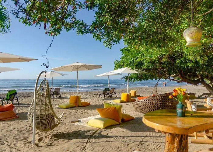 La Dolce Vita - On The Beach - Sámara