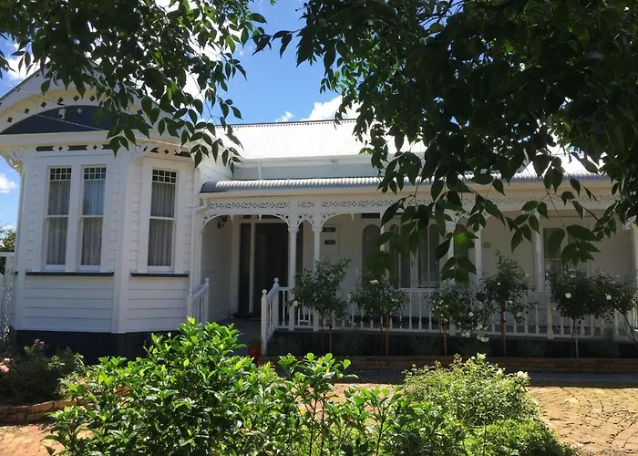 Chelsea House Bed & Breakfast