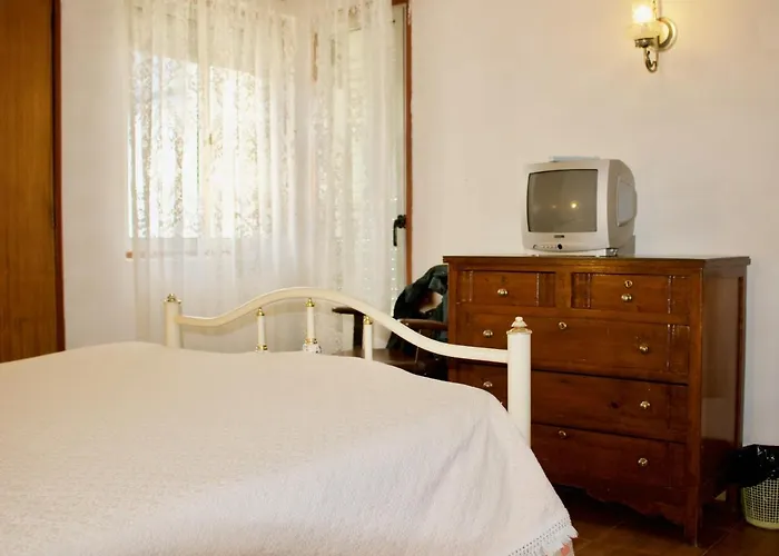Residencial Tarouca Acomodação com café da manhã Fundão
