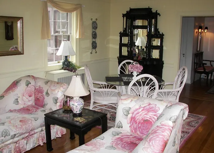 Longacre Of Appomattox Bed & Breakfast