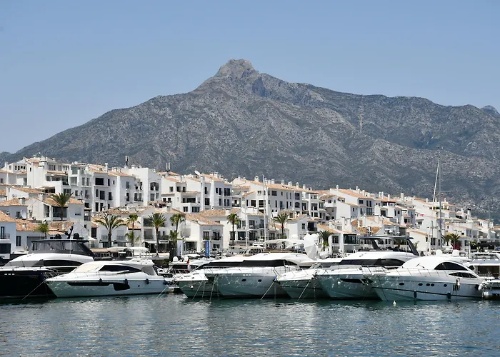 Jardines De La Reina Boutique Bed & Breakfast Marbella